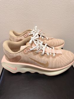 Nike women’s sneakers