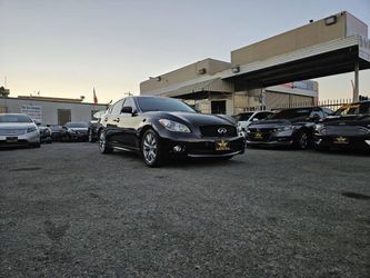 2012 INFINITI M37