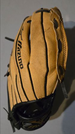 Mizuno Power Close 10" Baseball Glove $30