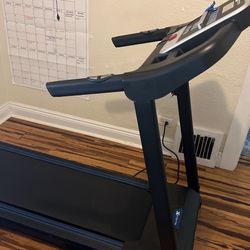XTERRA Fitness Folding Treadmill 