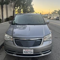 2015 Chrysler Town & Country