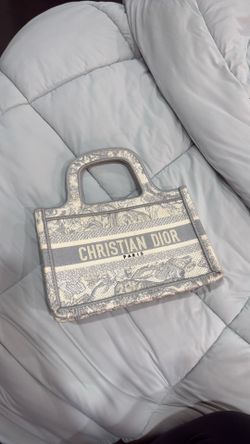 Fashion unauthentic dior bag