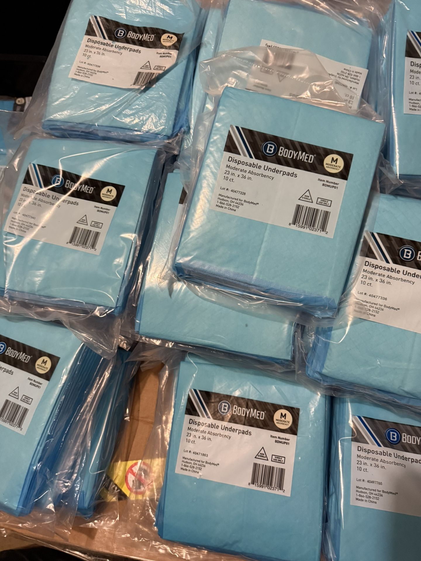 Body Meds Disposable Underpads Moderate Absorbency  I have over 100 packs of these  Going for $100.00 or your best offer. Pick up in Powde