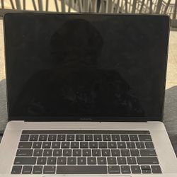 Macbook Pro With touch bar intel 16 inch 2017