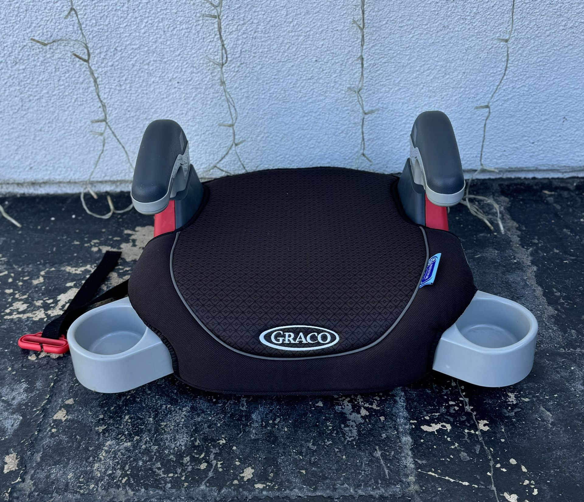 LIKE NEW GRACO TURBO BOOSTER SEAT