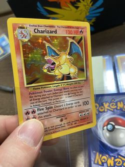 Charizard 4/102 Pokémon Base Set 1999