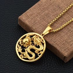 Gorgeous Round Cut Necklace Pendant Dragon!