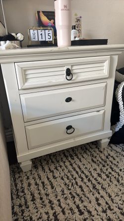 White Night Dresser