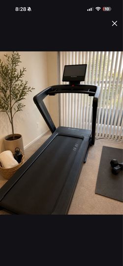 NordicTrack Commercial Treadmill – Like New!