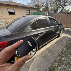 Llaves De Autos / Car Keys And Remotes 