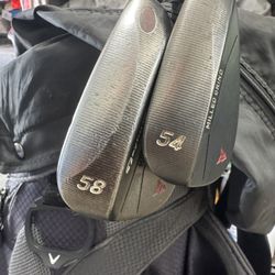 Taylormade  MG Wedge set with Callaway Golf Cart Bag