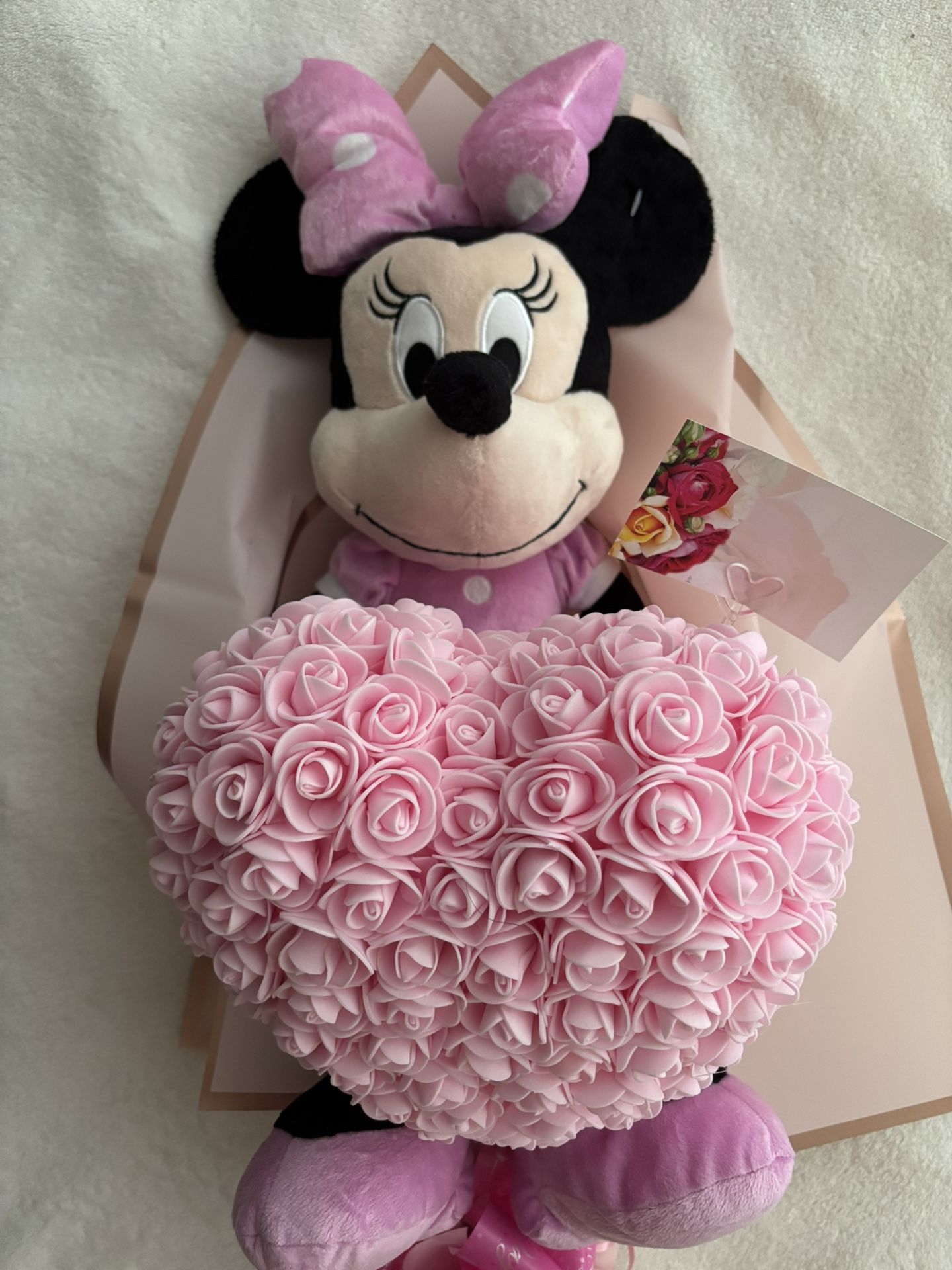 Minnie Mouse Mother’s Day Gift Bouquet