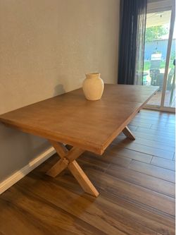 Extendable Dining Table
