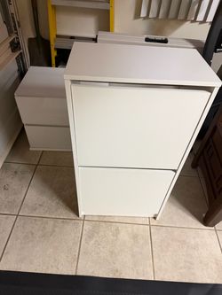 Buro y zapatera