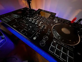 Pioneer XDJ-XZ Controller