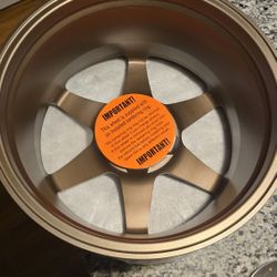 Brand New Enkei T6R Wheel
Size: 17x8
Finish: Matte Bronze
Offset: +45mm
Bolt Pattern: 5×100