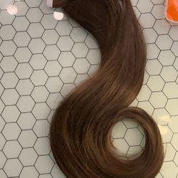 20 Inch Brown Tape In Hair Extensions Like New