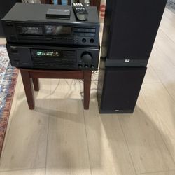 Onkyo receiver TX-8410 , cassette deck TA-2120 and JBL speakers G200 everything is in functional conditions ..All wires and cables included 