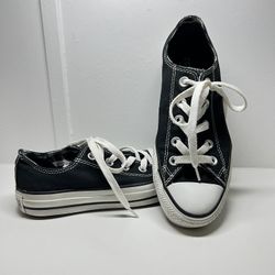 Converse Shoes Womens size 6 Chuck Taylor All Star Low  Double Tongue