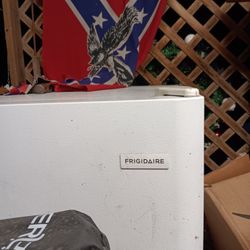 2 Fridge, S For Sale $100 A PC Each One 