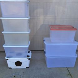 Storage Bins,  Plastic,  Lot Of 8, Preowned,  Needs To Be Cleaned 