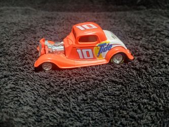 Hot Wheels $4