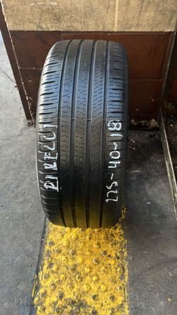 Tire 225 40 18