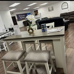 5pc Counter Height Dining Table + Barstools