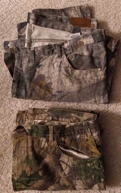 2 Pair Men's Camo Jeans Size 46