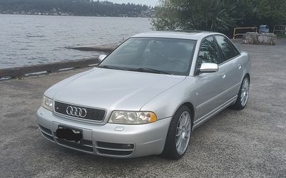 Audi S4 6-Speed Panda Interior