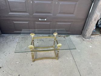 Vi rage brass table