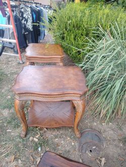 End table  .