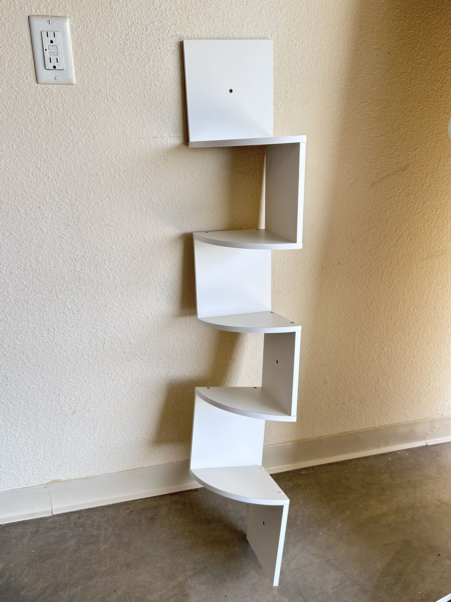Corner Shelf Organizer 