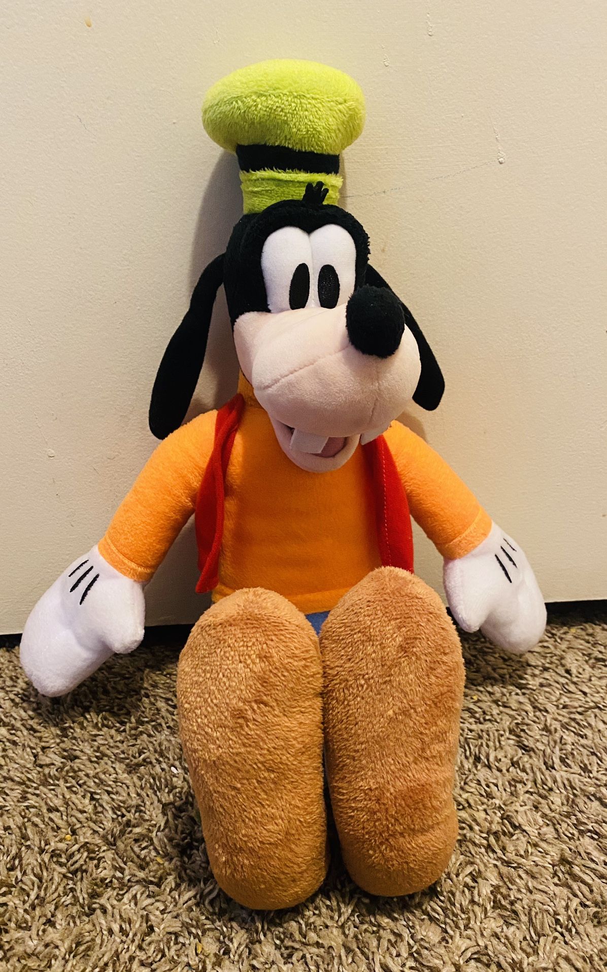 Disney GOOFY 18" plush toy stuffed animal
