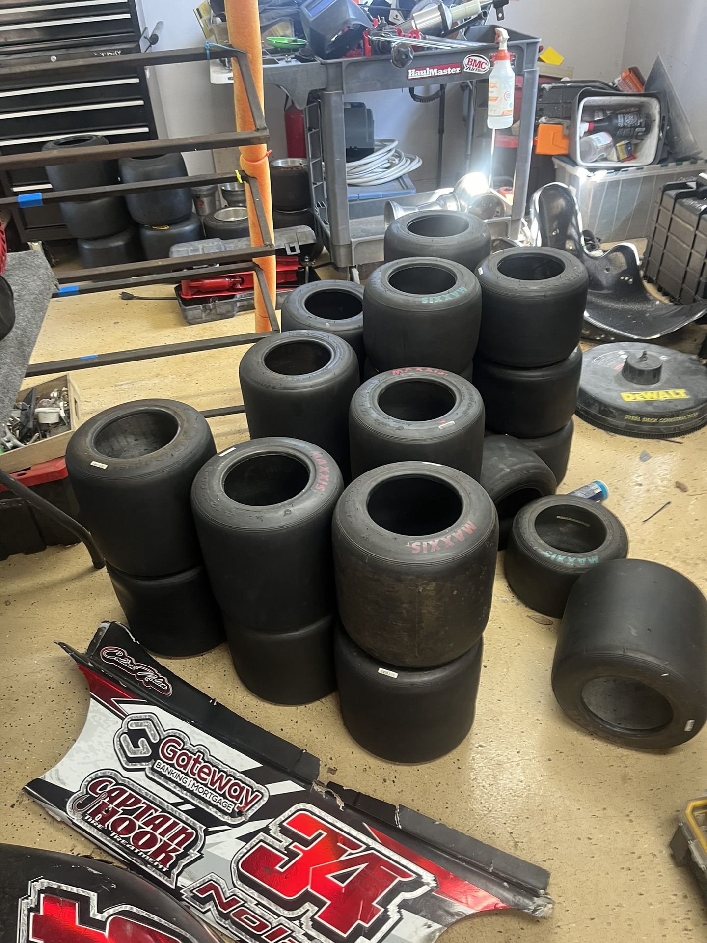 Go Kart Racing Tires / Capps Clone Motor