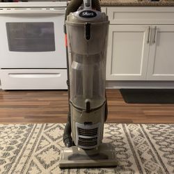 Shark Navigator DLX vacuum