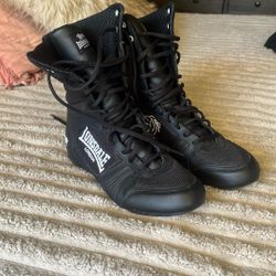 Londsale Boxing Boots NEW Size 8 Woman’s