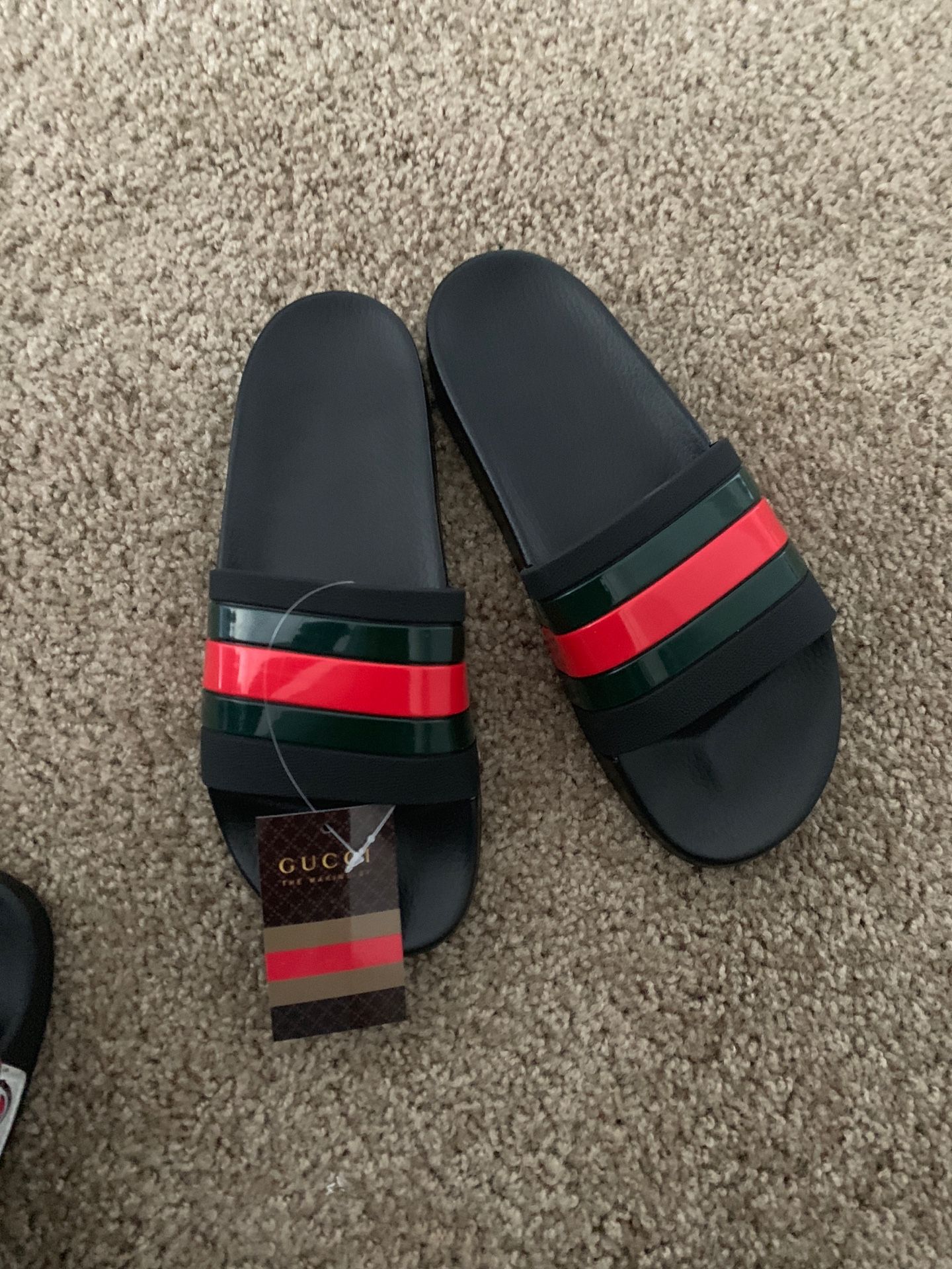 Women's Gucci slides $200 brand new size
