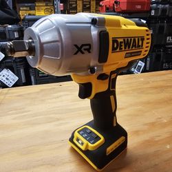 Dewalt 20v XR 1/2" HIGH TORQUE IMPACT WRENCH  (Tool Only) 