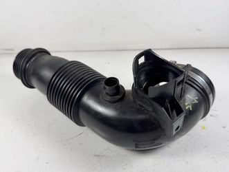 TURBO INTERCOOLER AIR INTAKE HOSE BMW F10 528i