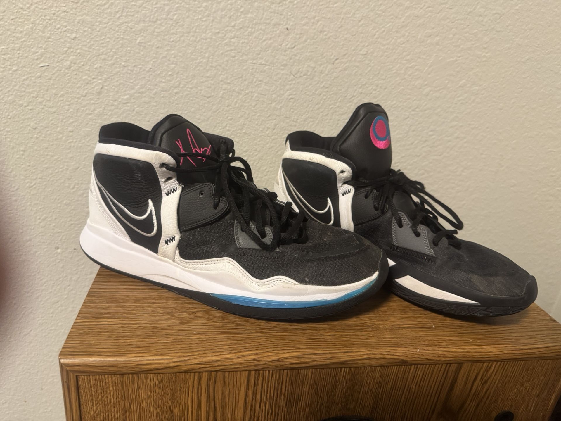 Nike Kyrie Infinity basketball sSouth Beach colorway