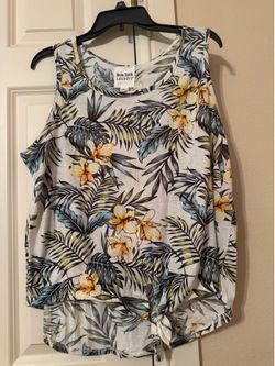 Ladies sleeveless blouse