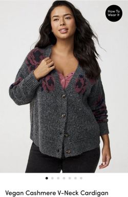 Torrid women’s sweater NWT