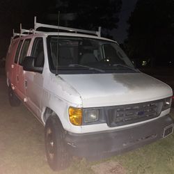 2005 Ford E-250