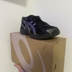 ASICS Size 6.5y With Box