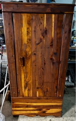 Cedar Armiore