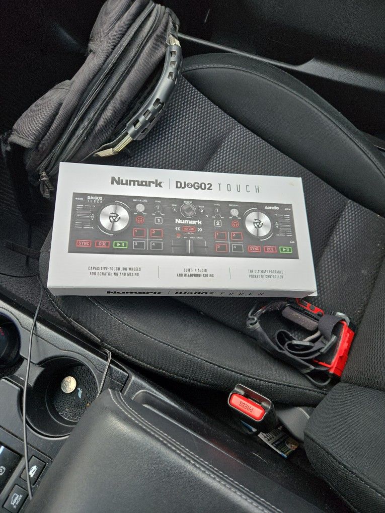 NUMARK DJ2GO TOUCH (Never Used)