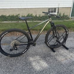 Used Cannondale Trail SE 3 - Medium - Great Condition