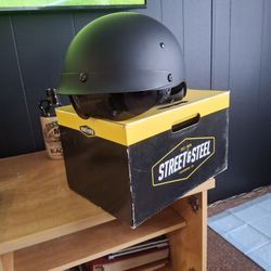 Oakland Motorcycle Half Helmet Size Large With Built In Visor