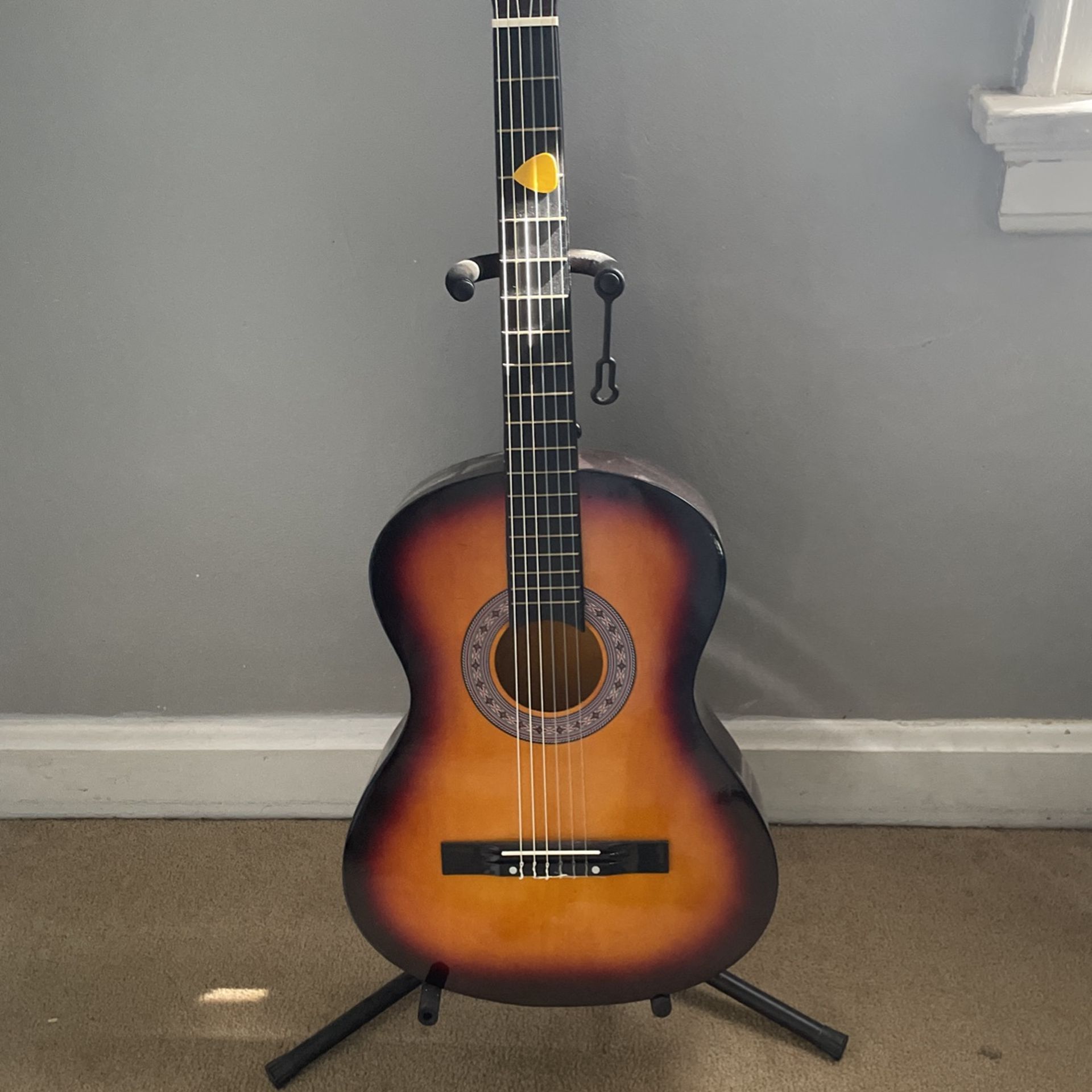 New Acoustic Guitar 